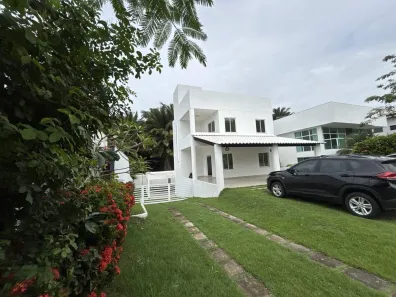 Casa com 4 Quartos para alugar, 285m² no Alphaville (Abrantes), Camaçari