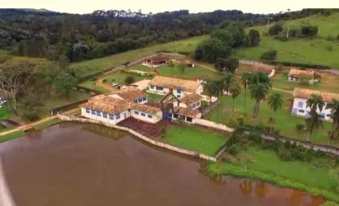 Fazenda/Sítio com 7 Quartos à venda, 281m² no Área Rural de Amparo, Amparo
