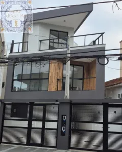 Casa com 3 Quartos à venda, 215m² no Embaré, Santos