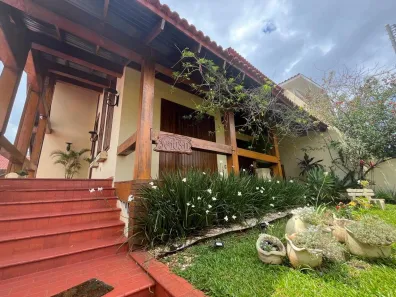 Casa com 4 Quartos para alugar, 260m² no Maria Goretti, Chapecó