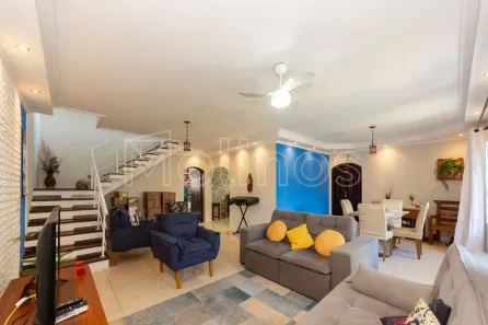 Sobrado com 4 Quartos à venda, 300m² no Jardim Piqueroby, São Paulo