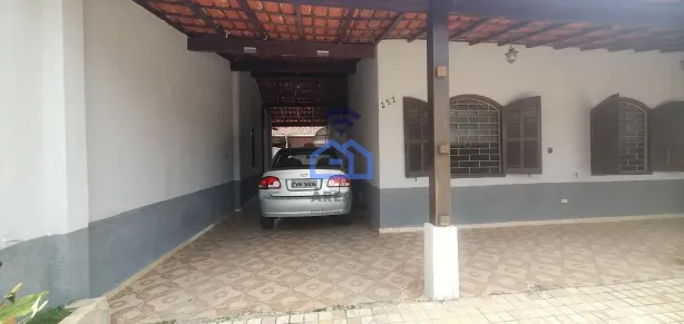 Casa com 6 Quartos para alugar, 171m² no Centro, Caraguatatuba