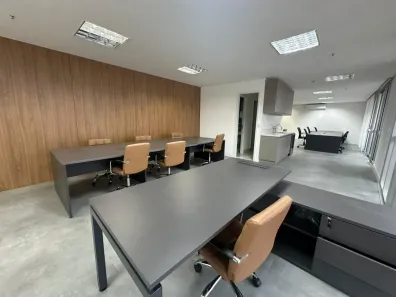 Sala Comercial para alugar, 104m² no Vila São Francisco (Zona Sul), São Paulo