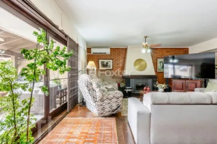 Casa com 3 Quartos à venda, 420m² no Boa Vista, Porto Alegre