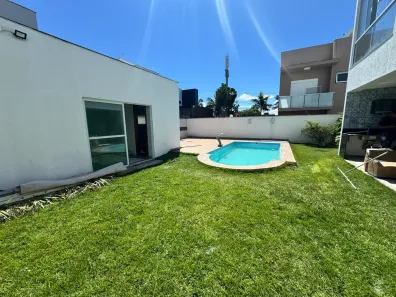 Sobrado com 3 Quartos para alugar, 480m² no Jacuhy, Serra