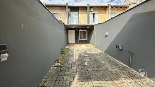 Casa com 2 Quartos à venda, 66m² no Vila Nova, Joinville