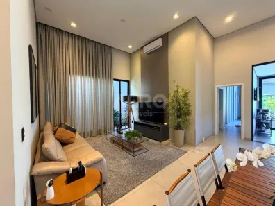 Casa de Condomínio com 3 Quartos para venda ou aluguel, 240m² no Vila Santista, Bauru