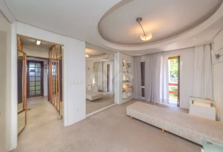Casa com 4 Quartos à venda, 409m² no Chácara das Pedras, Porto Alegre
