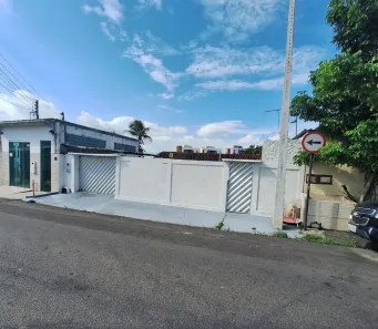 Casa com 3 Quartos à venda, 120m² no Parque 10 de Novembro, Manaus