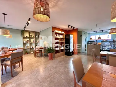 Imóvel Comercial à venda, 200m² no Cristo Redentor, Porto Alegre