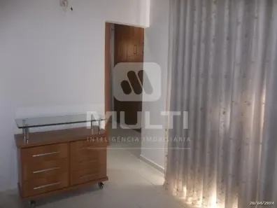 Casa com 3 Quartos à venda, 233m² no Presidente Roosevelt, Uberlândia