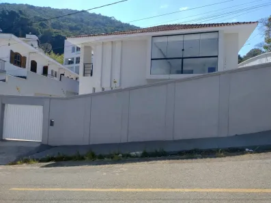 Casa com 3 Quartos à venda, 250m² no Jardim dos Estados, Poços de Caldas