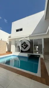 Sobrado com 4 Quartos para alugar, 460m² no Jardim Colina, Uberlândia