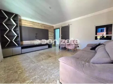 Sobrado com 3 Quartos à venda, 206m² no Vila Pires, Santo André
