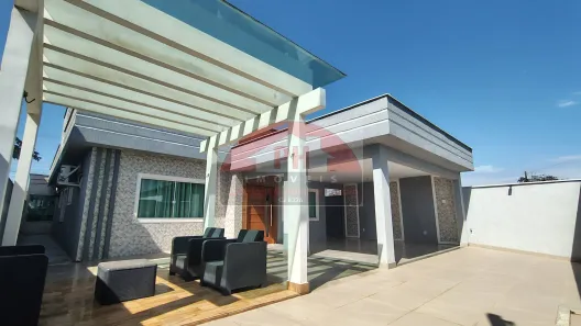 Casa de Condomínio com 3 Quartos à venda, 360m² no São Mateus, São Pedro da Aldeia