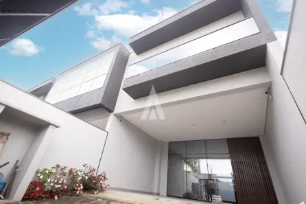 Sobrado com 3 Quartos à venda, 151m² no Santo Antônio, Joinville