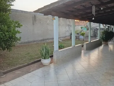 Casa com 3 Quartos à venda, 165m² no Parque Atheneu, Goiânia
