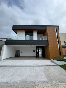 Casa de Condomínio com 3 Quartos para alugar, 300m² no Jardim Santa Tereza, Taubaté