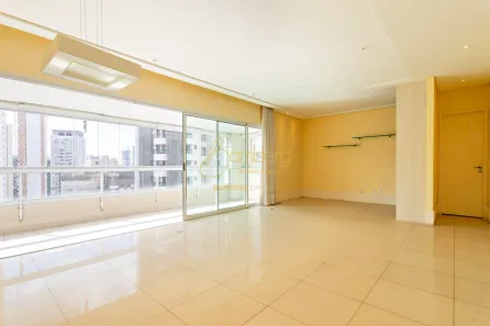 Apartamento com 3 Quartos à venda, 211m² no Vila Andrade, São Paulo
