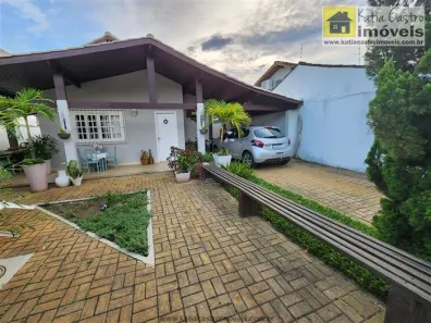 Casa com 3 Quartos à venda, 122m² no Itaipu, Niterói