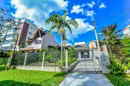 Sobrado com 3 Quartos à venda, 174m² no Silveira da Motta, São José dos Pinhais