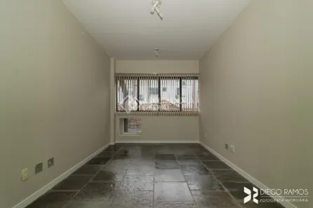 Sala Comercial à venda, 27m² no Independência, Porto Alegre