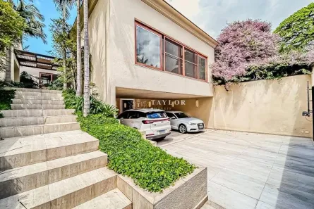 Casa com 2 Quartos à venda, 290m² no Jardim América, São Paulo