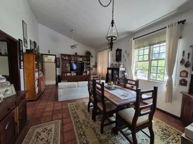Casa com 4 Quartos à venda, 276m² no Itacorubi, Florianópolis