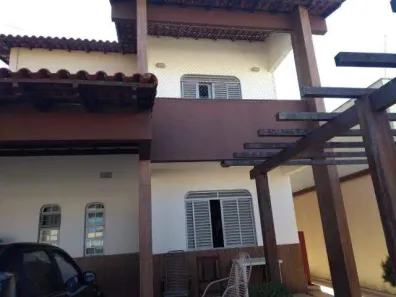 Casa com 3 Quartos à venda, 190m² no Santa Rosa, Uberlândia