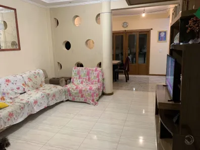 Casa com 4 Quartos à venda, 160m² no Carianos, Florianópolis