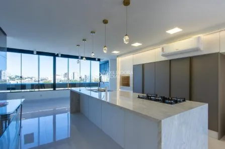 Cobertura com 4 Quartos para alugar, 183m² no Passo da Areia, Porto Alegre
