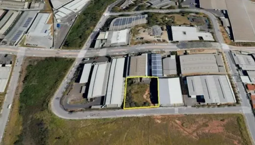 Lote/Terreno à venda, 2220m² no Arvoredo 2ª Seção, Contagem