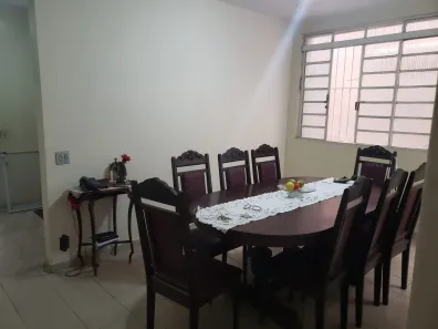 Sobrado com 5 Quartos à venda, 220m² no Moema, São Paulo