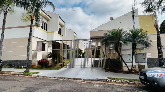 Sobrado com 3 Quartos à venda, 117m² no Vivendas do Bosque, Campo Grande