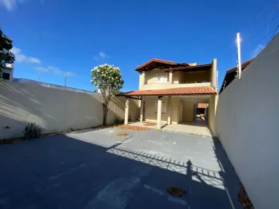 Casa com 4 Quartos à venda, 212m² no Lagoa Redonda, Fortaleza