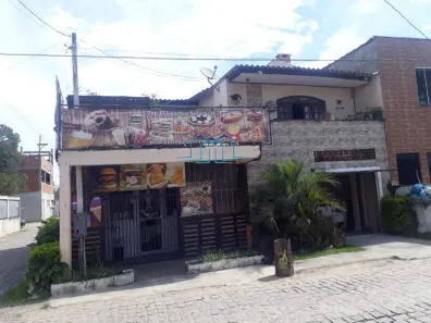 Sobrado com 3 Quartos à venda, 2000m² no Campo Largo da Roseira, São José dos Pinhais