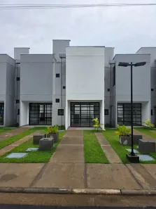 Casa de Condomínio com 2 Quartos para alugar, 60m² no Ponta Negra, Manaus