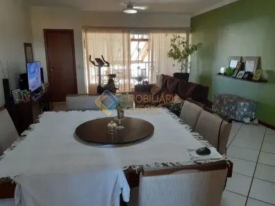 Sobrado com 3 Quartos à venda, 387m² no Parque dos Lagos, Ribeirão Preto