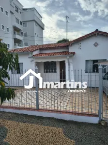 Casa com 3 Quartos para alugar, 180m² no Bonfim, Campinas