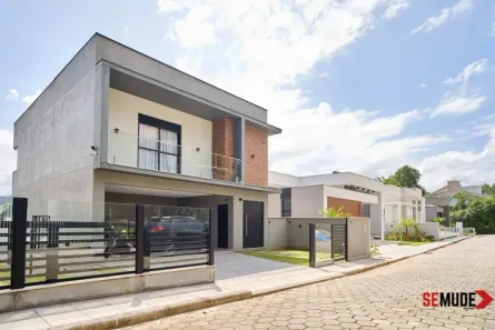 Casa de Condomínio com 3 Quartos à venda, 280m² no Córrego Grande, Florianópolis