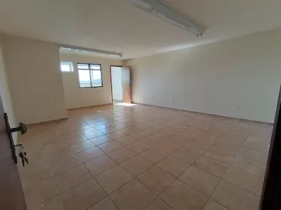 Sala Comercial para alugar, 45m² no Centro, Macaé