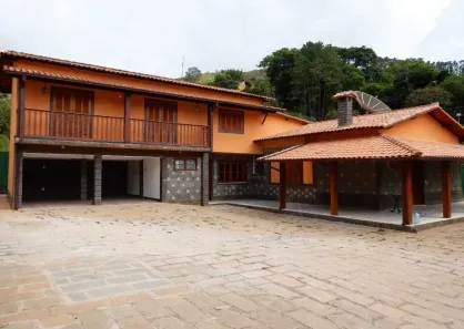Casa com 5 Quartos à venda, 350m² no Itaipava, Petrópolis