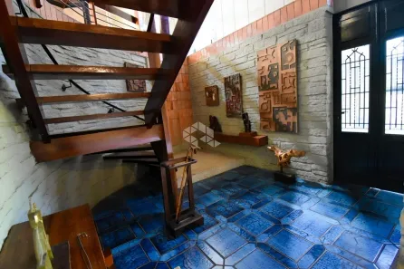 Casa com 4 Quartos à venda, 360m² no Três Figueiras, Porto Alegre