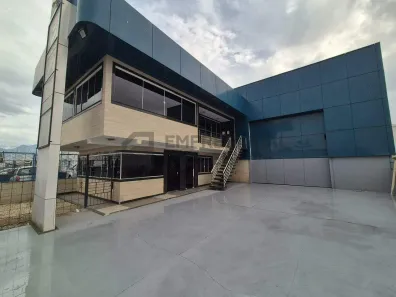 Galpão/Depósito/Armazém para alugar, 526m² no Pachecos, Palhoça