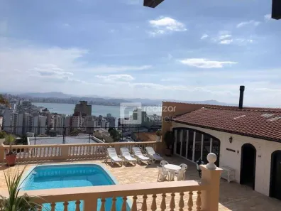 Casa com 3 Quartos à venda, 600m² no Centro, Florianópolis