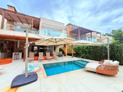 Casa com 5 Quartos para alugar, 250m² no Baleia, São Sebastião
