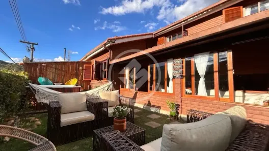 Casa de Condomínio com 3 Quartos à venda, 200m² no Posse, Teresópolis