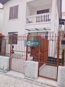 Casa com 3 Quartos para alugar, 129m² no São Mateus, Juiz de Fora