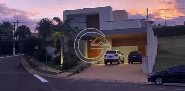 Casa com 3 Quartos à venda, 300m² no Centro, Marília