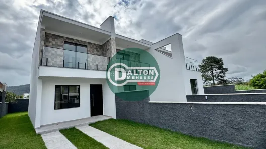 Sobrado com 2 Quartos à venda, 92m² no São João do Rio Vermelho, Florianópolis
